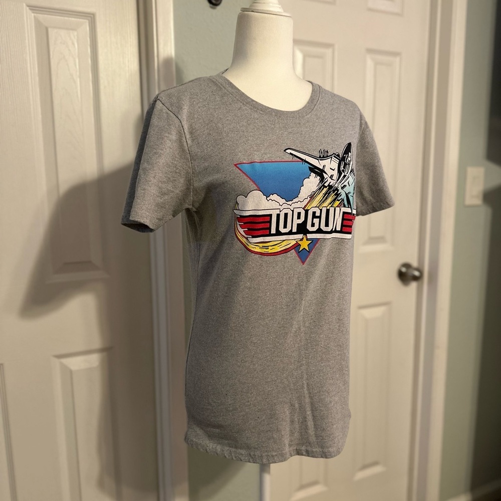Top Gun Grey Print T-Shirt Size: Medium